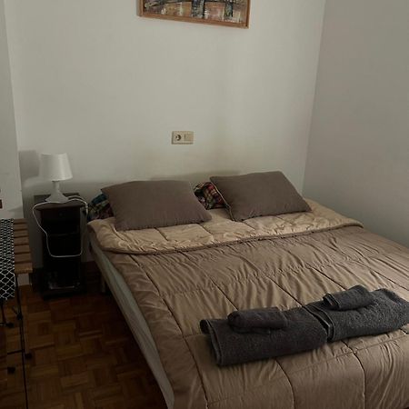 Апартаменти Habitacion Doble En Figueres Фігерас Екстер'єр фото
